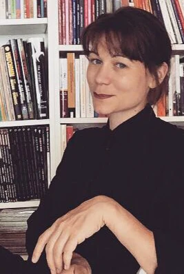 Sabrina Bundi ist Journalistin und Comicautorin.