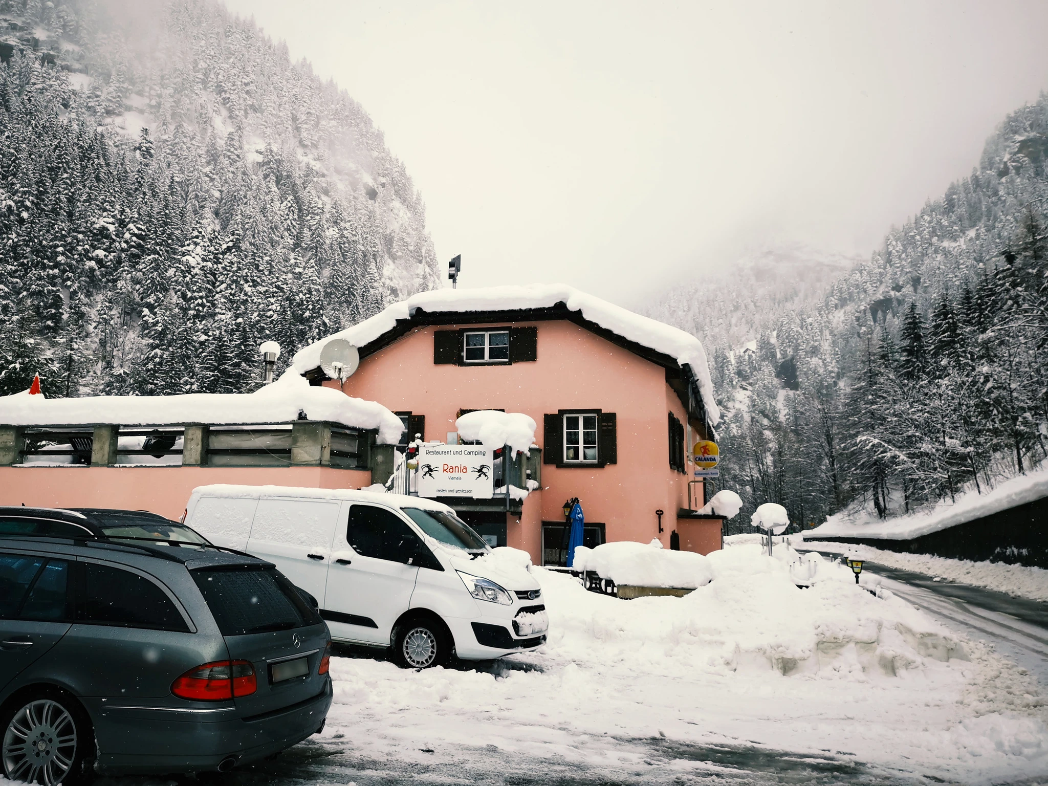 gasthaus-parkplatz.jpg