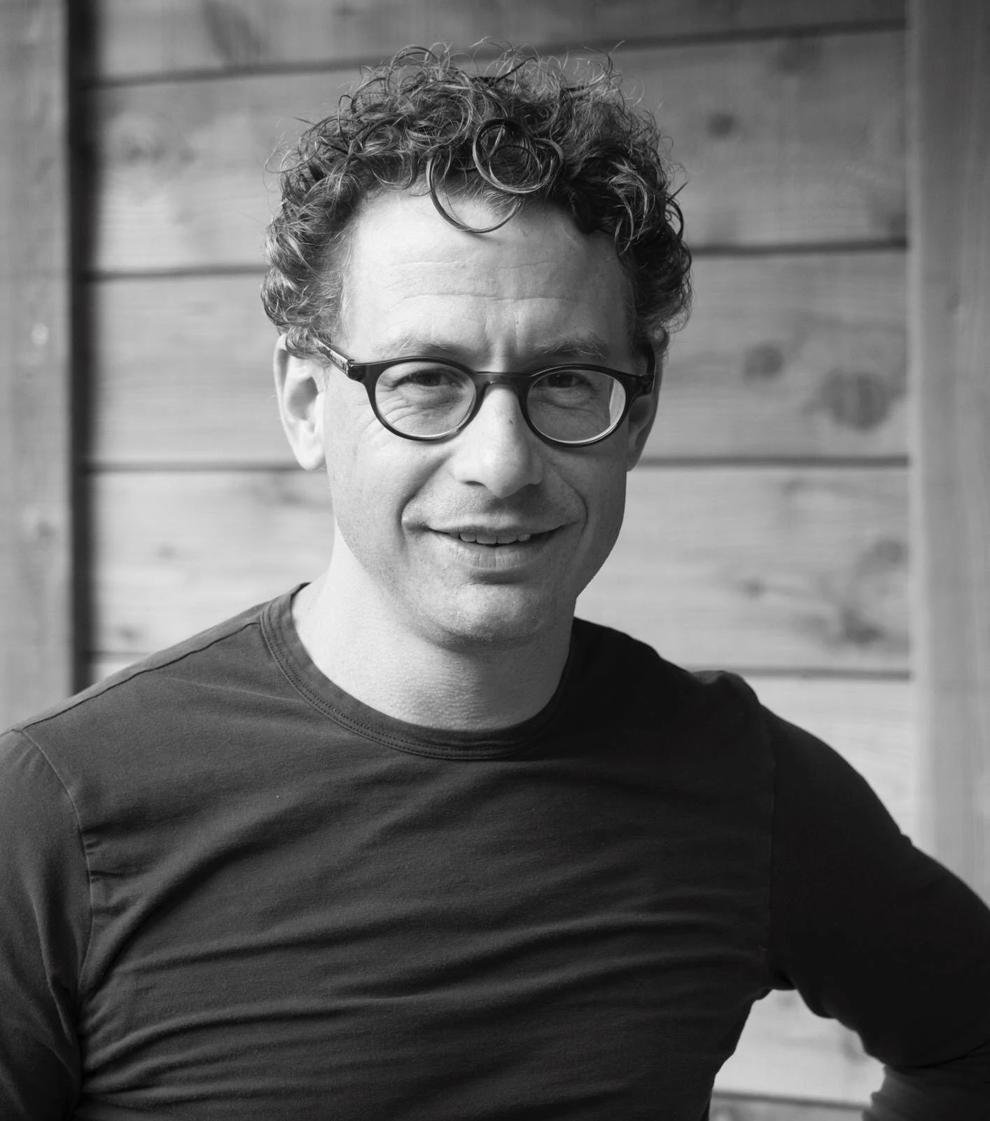 Curdin Vincenz ist Bundeshausredaktor für das Schweizer Radio SRF.  Foto: Emma P. Weibel
